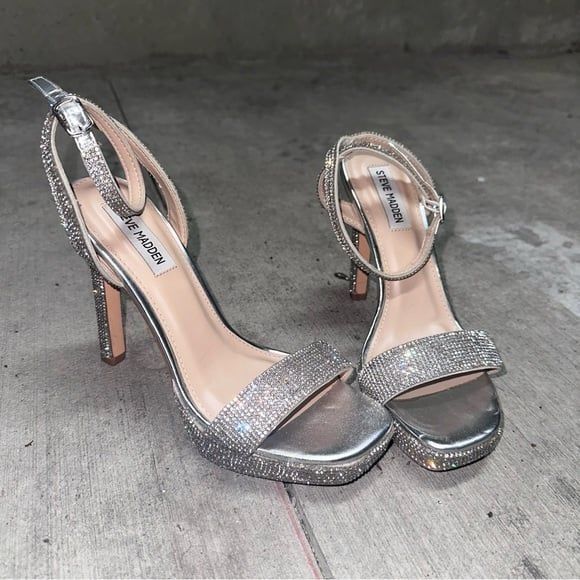 Steve Madden Shoes - Y2K Silver Steve Madden diamond open toe high heels with sparkles, diamond strap